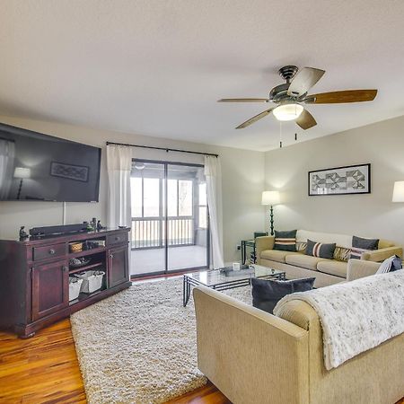 Ozarks Vacation Rental Condo With Lake View! エクステリア 写真