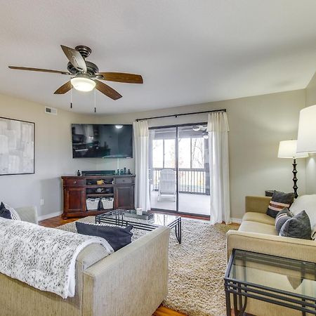 Ozarks Vacation Rental Condo With Lake View! エクステリア 写真