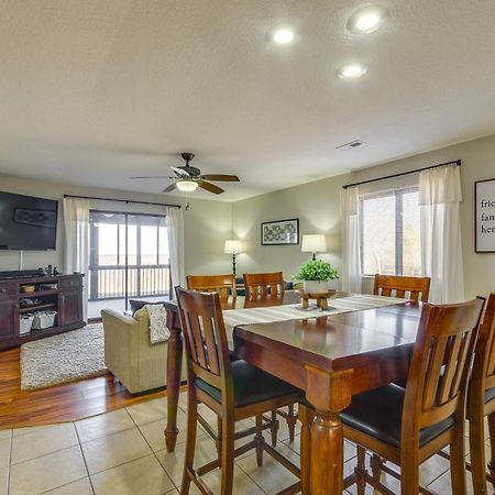 Ozarks Vacation Rental Condo With Lake View! エクステリア 写真